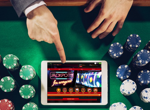 Real dilerlərlə blackjack oynamaq - ən yaxşı yollar